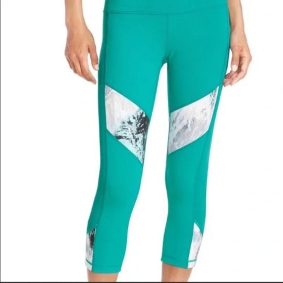 Z by Zella Women's Mudra Capri Mesh Legging Turquoise Green Blue Size Medium - Picture 1 of 9